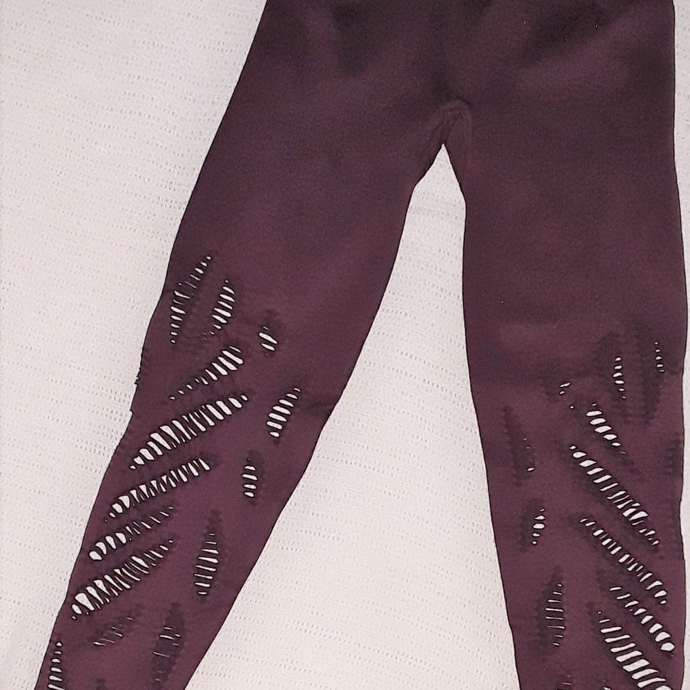 PINK VS Cool & Comfy Burgundy Leggings. Size S